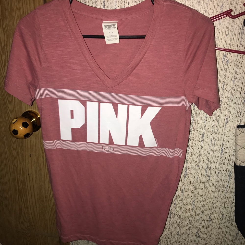 VS PINK tee